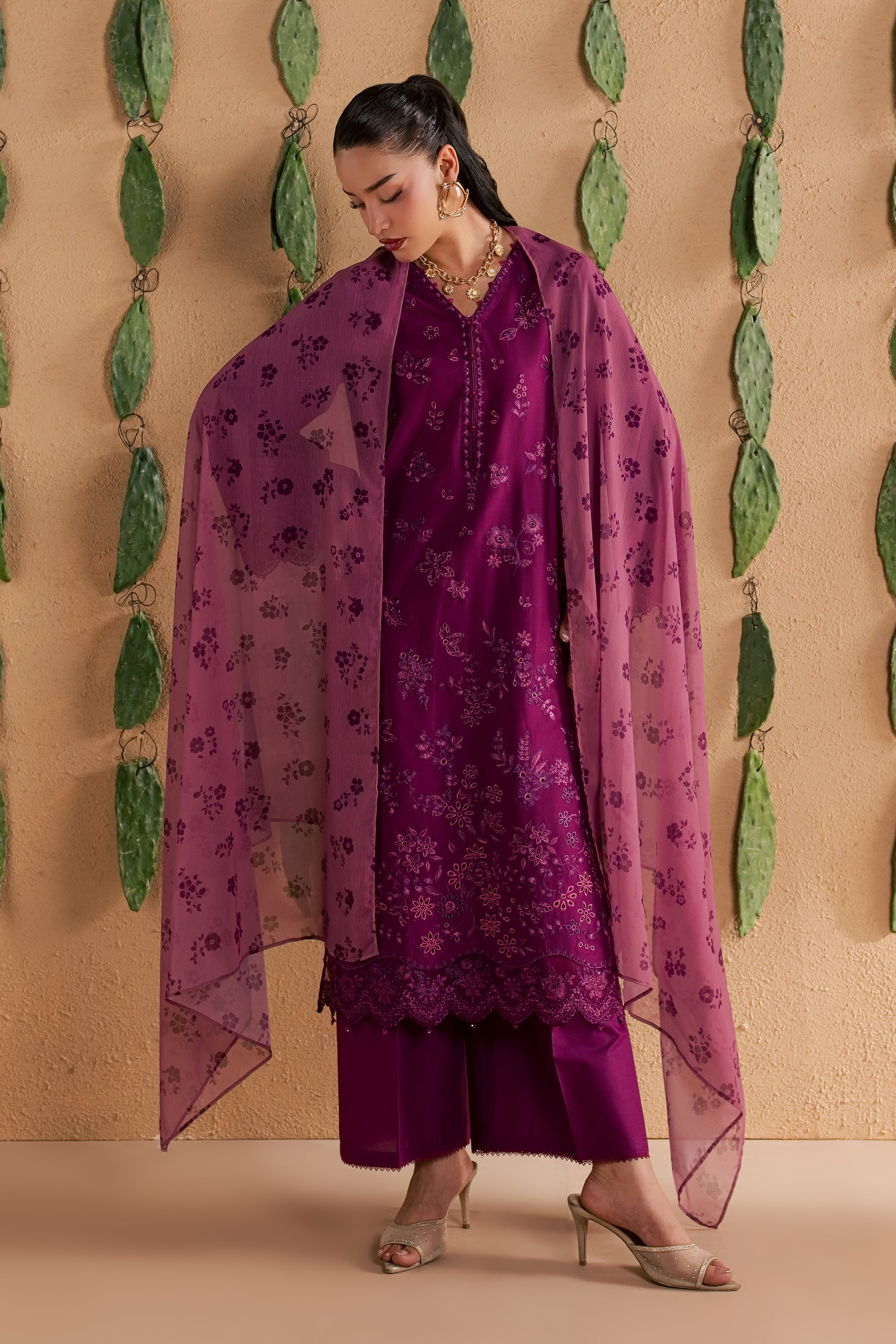 Feeha 3Pc - Luxury Embroidered Lawn