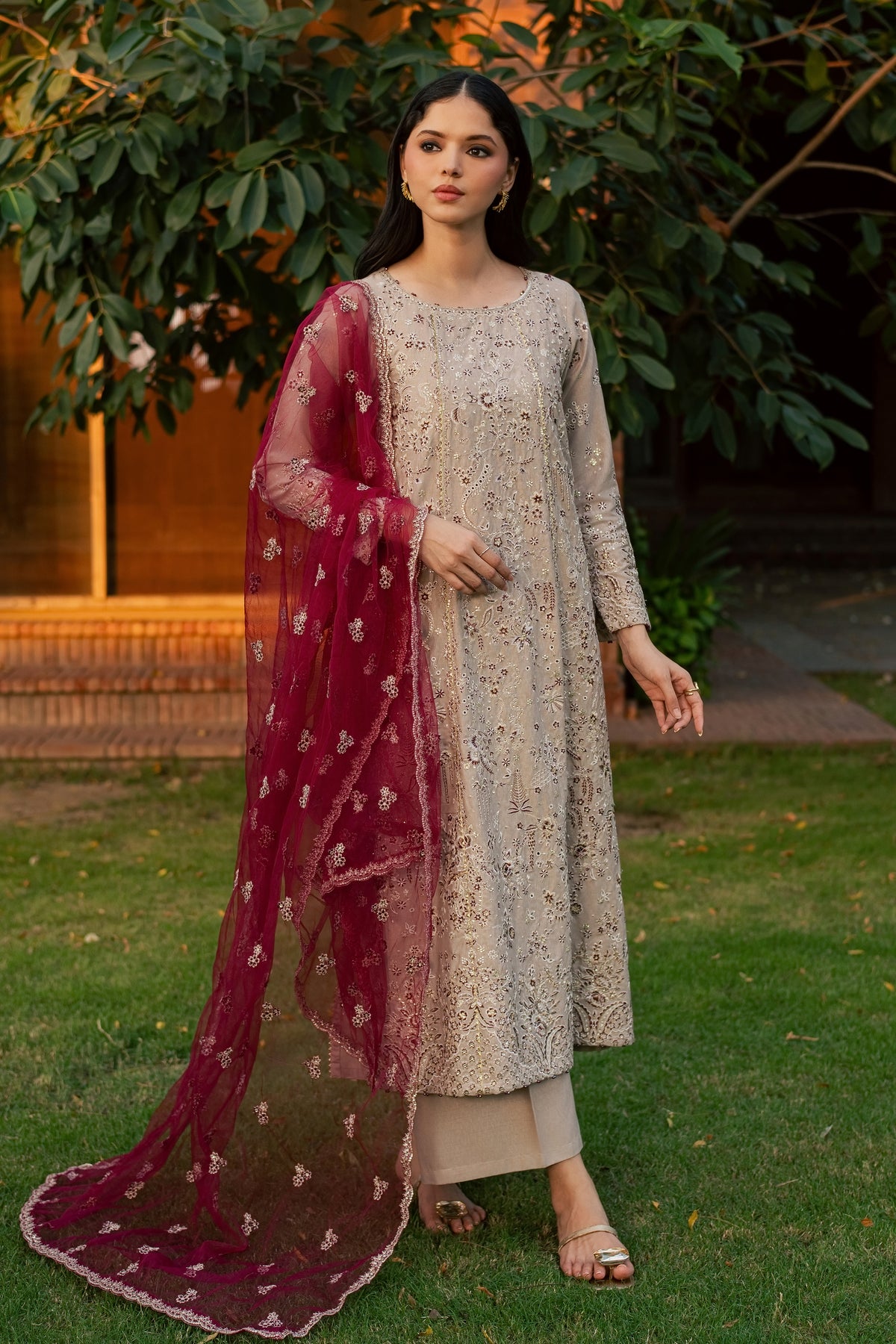 Naina 3Pc - Embroidered Karandi Pret