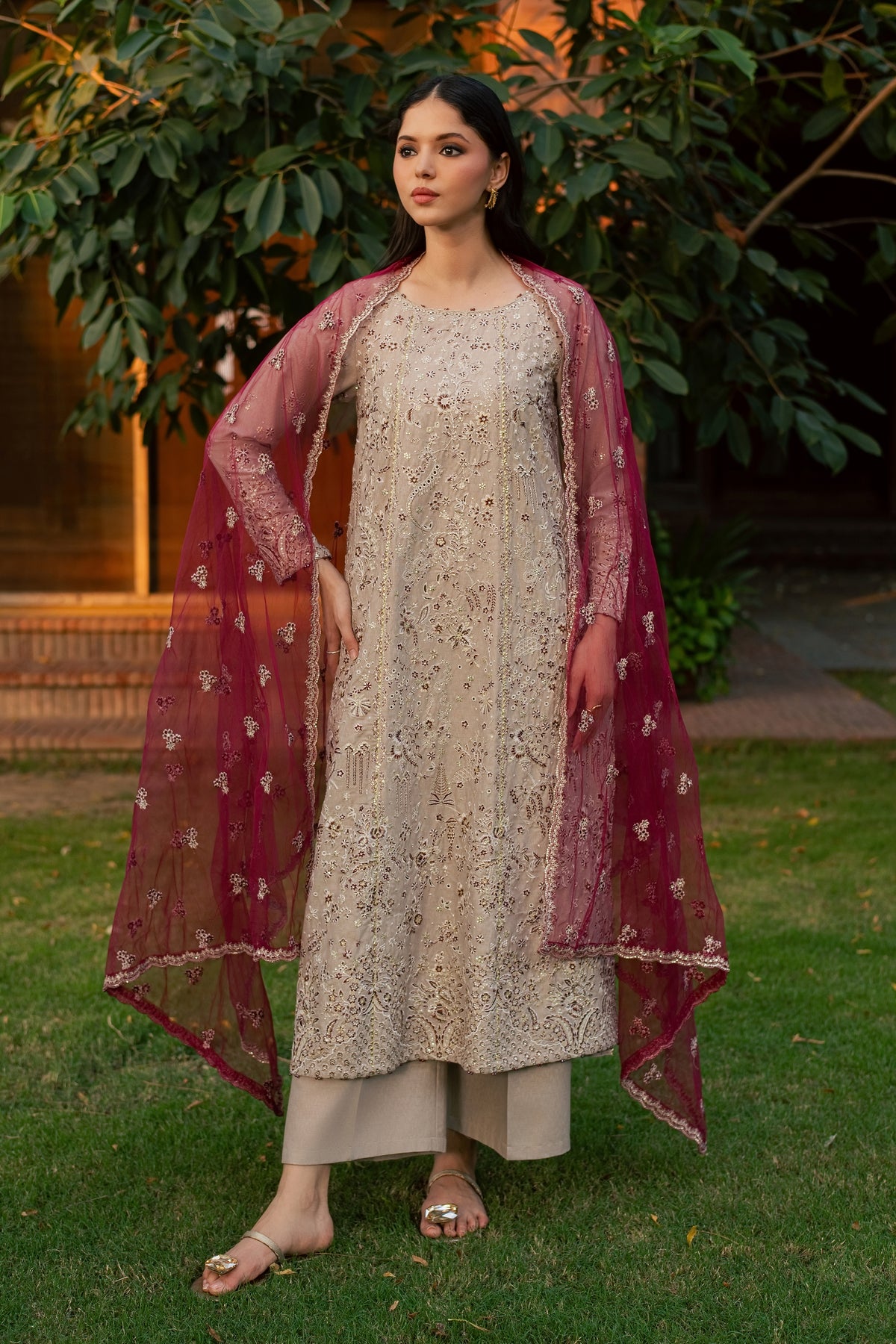 Naina 3Pc - Embroidered Karandi Pret