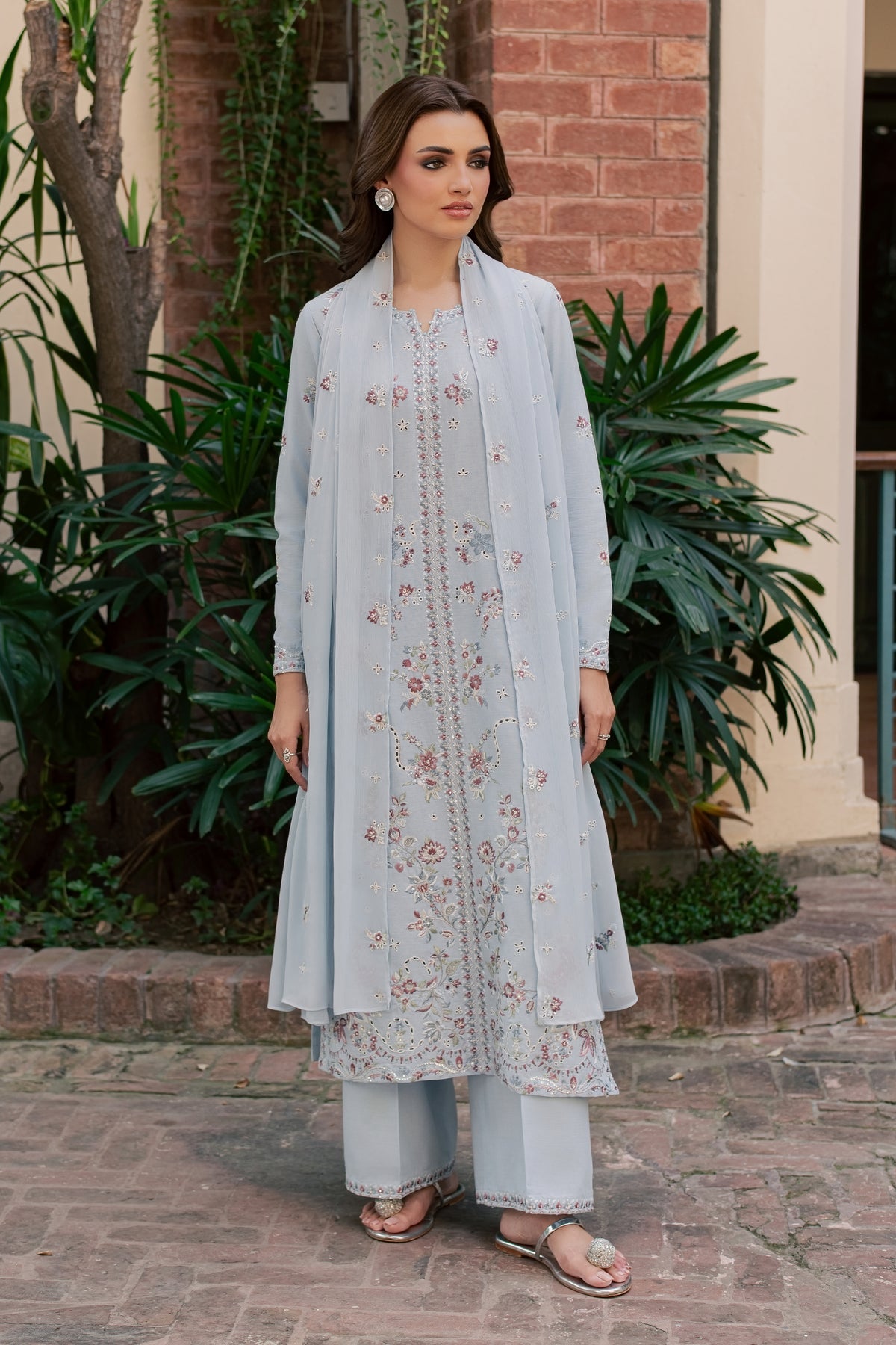 Ruite 3Pc - Embroidered Khaddar Pret