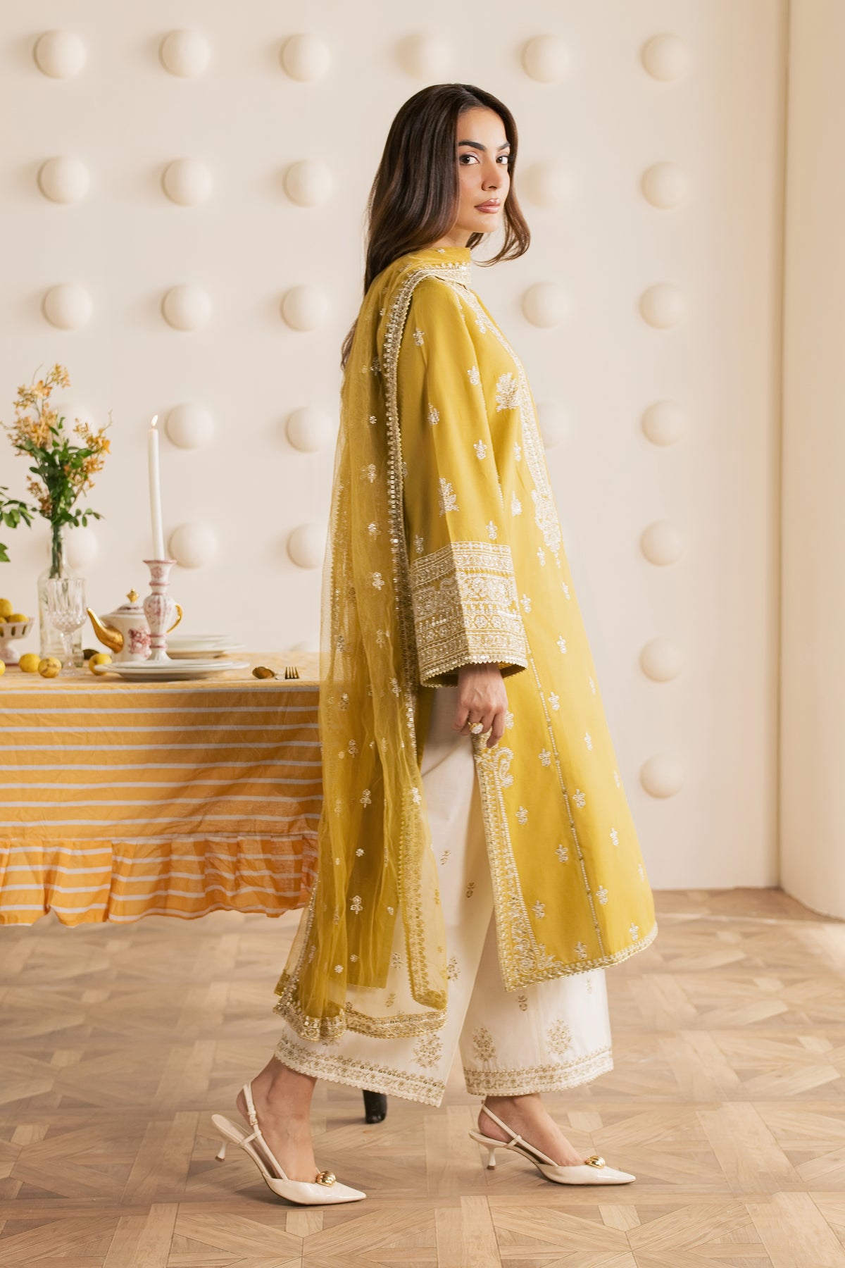 Laiya 3Pc - Embroidered Cambric Pret