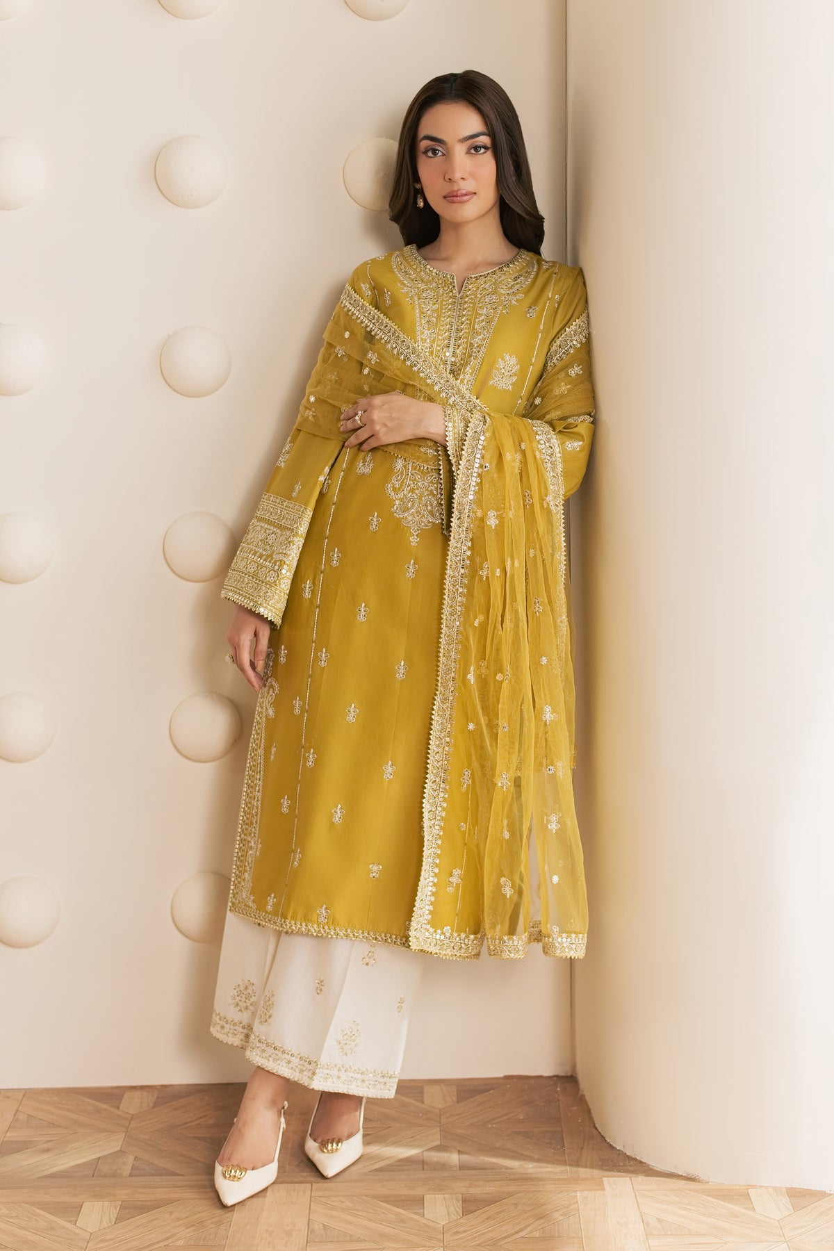 Laiya 3Pc - Embroidered Cambric Pret