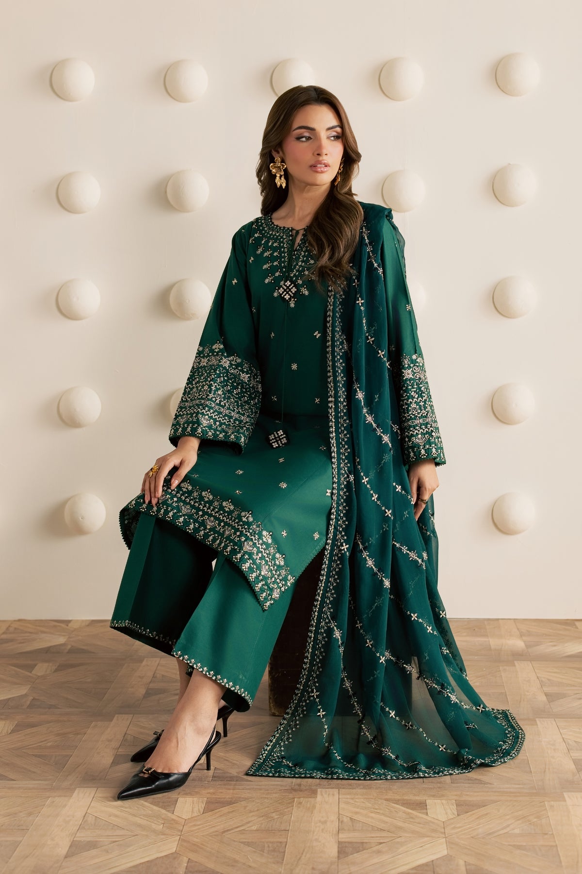 Green Mina 3Pc - Embroidered Cambric Pret