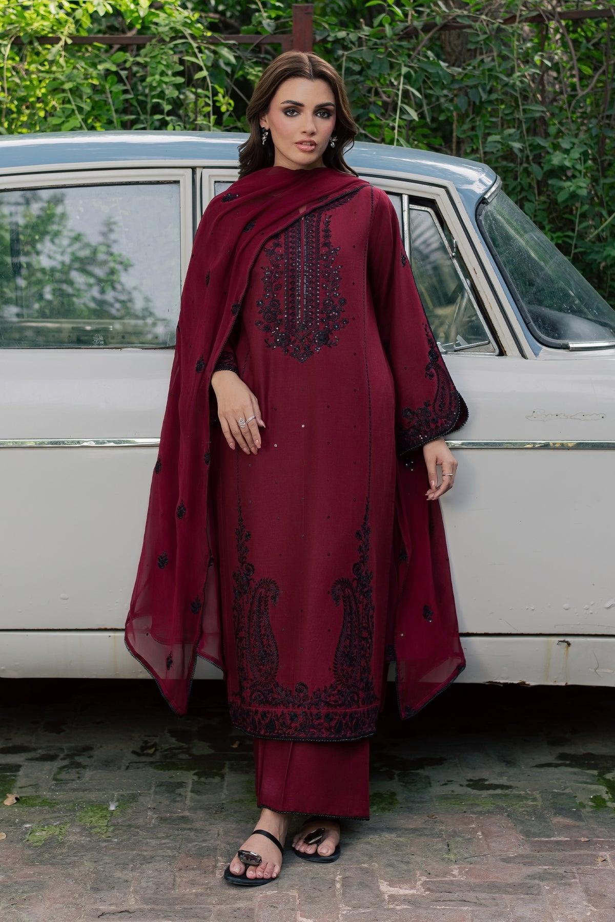 Red Manzar 3Pc - Embroidered Khaddar Pret