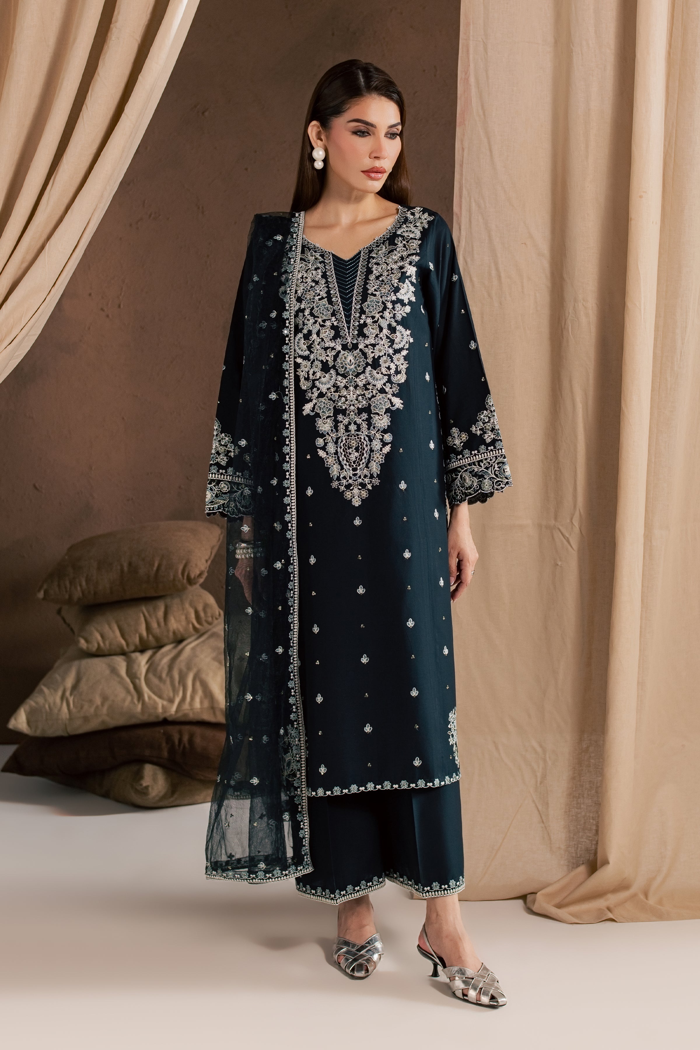 Blue Sabiha 3Pc - Embroidered Cambric Pret