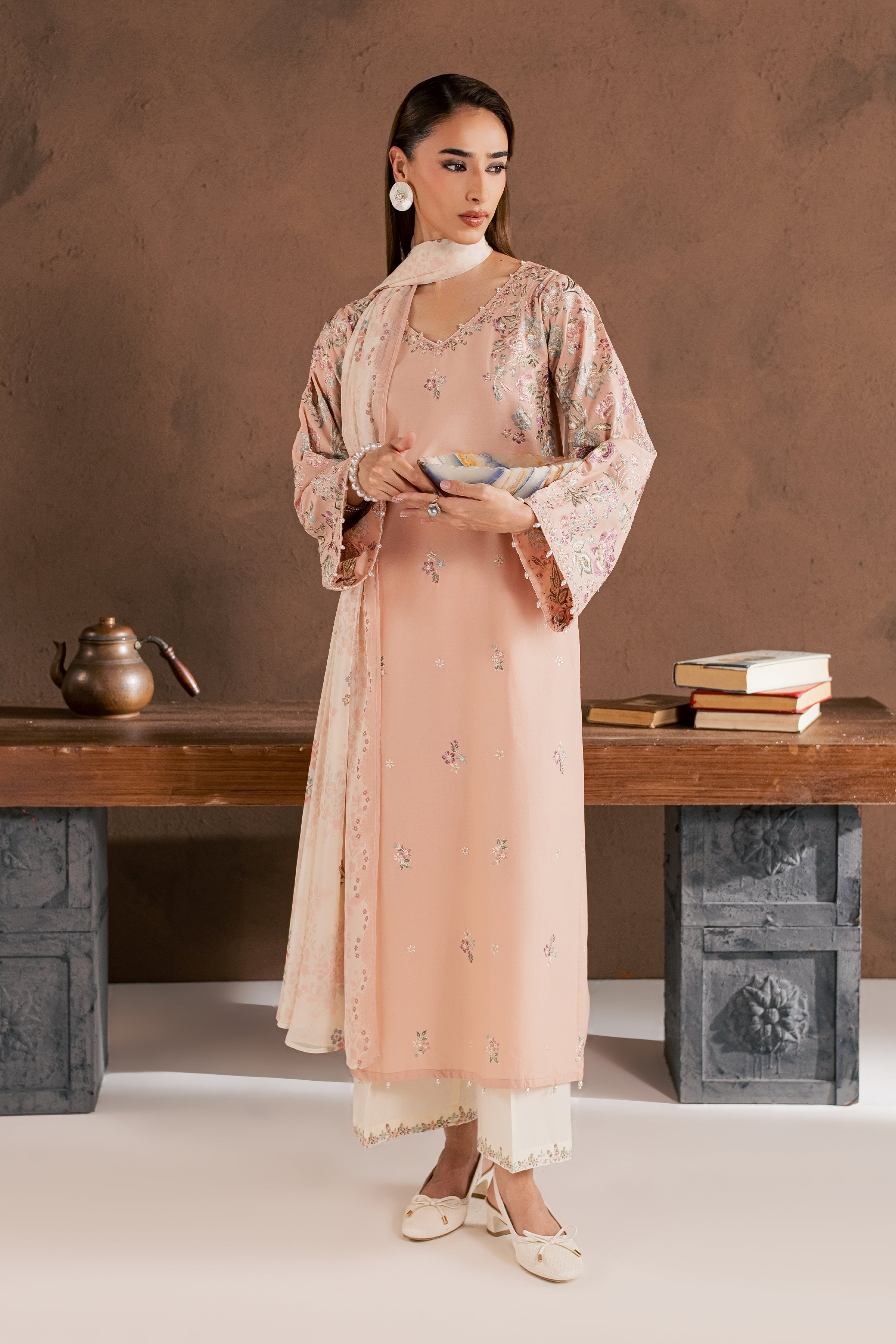 Humain 3Pc - Embroidered Cambric Pret