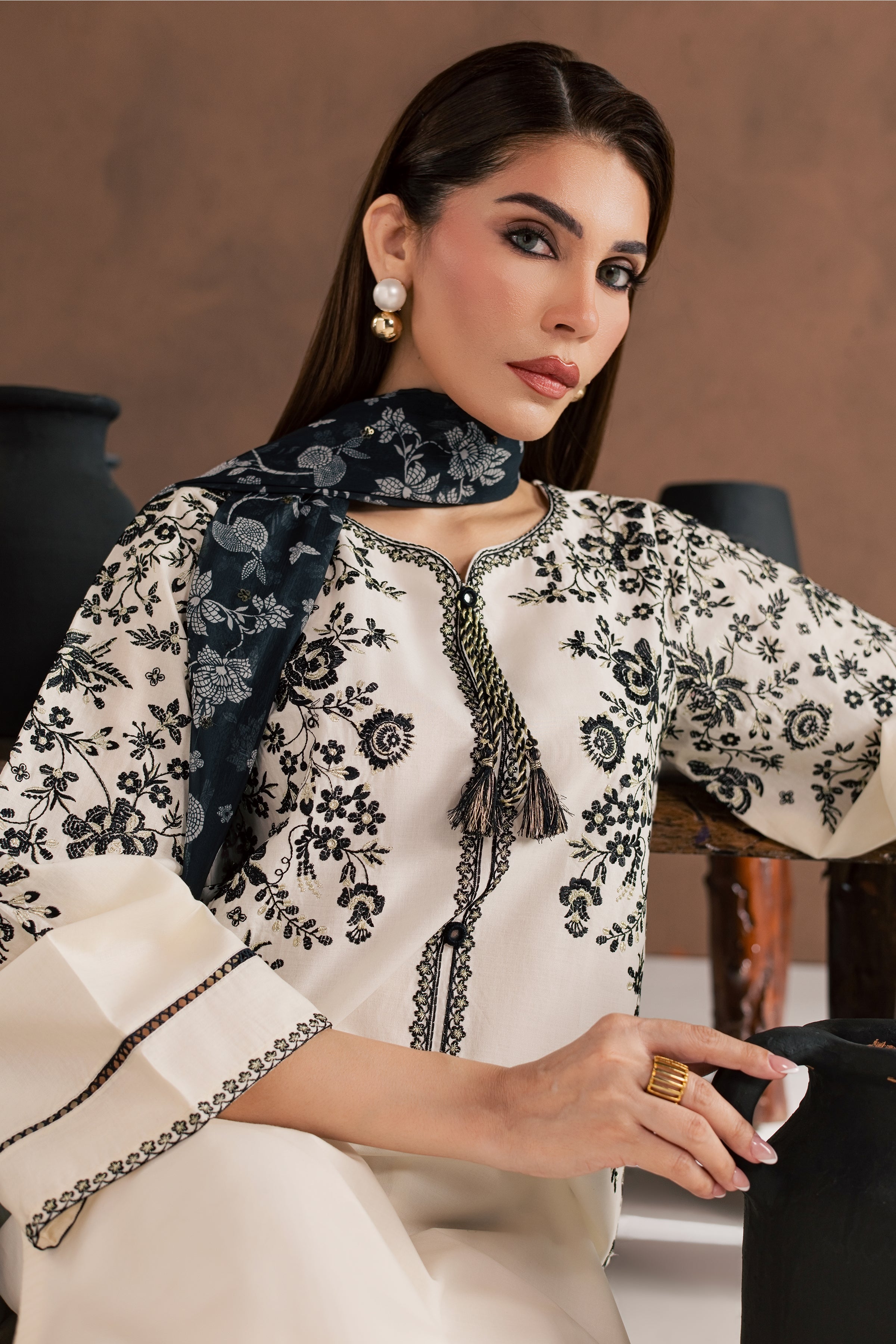 Salaar 3Pc - Embroidered Cambric Pret