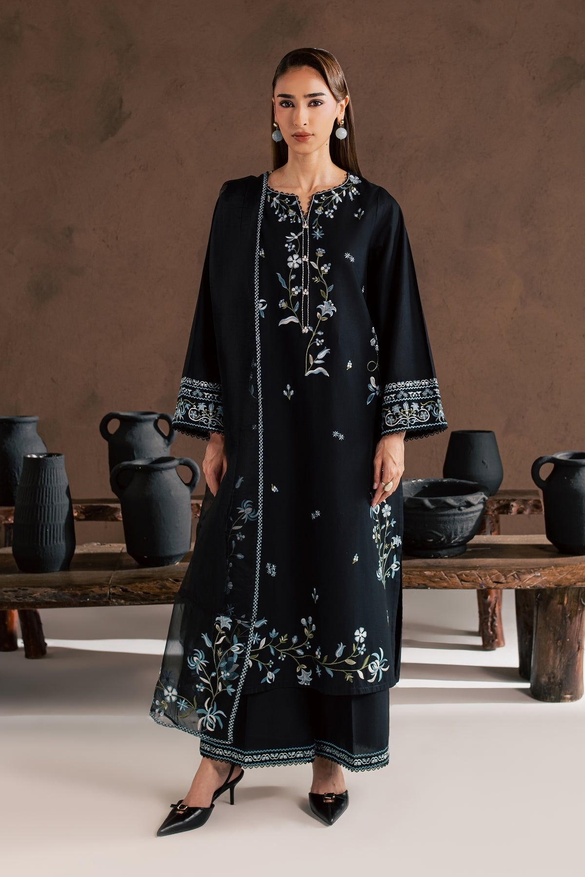 Chloe 3Pc - Embroidered Cambric Pret