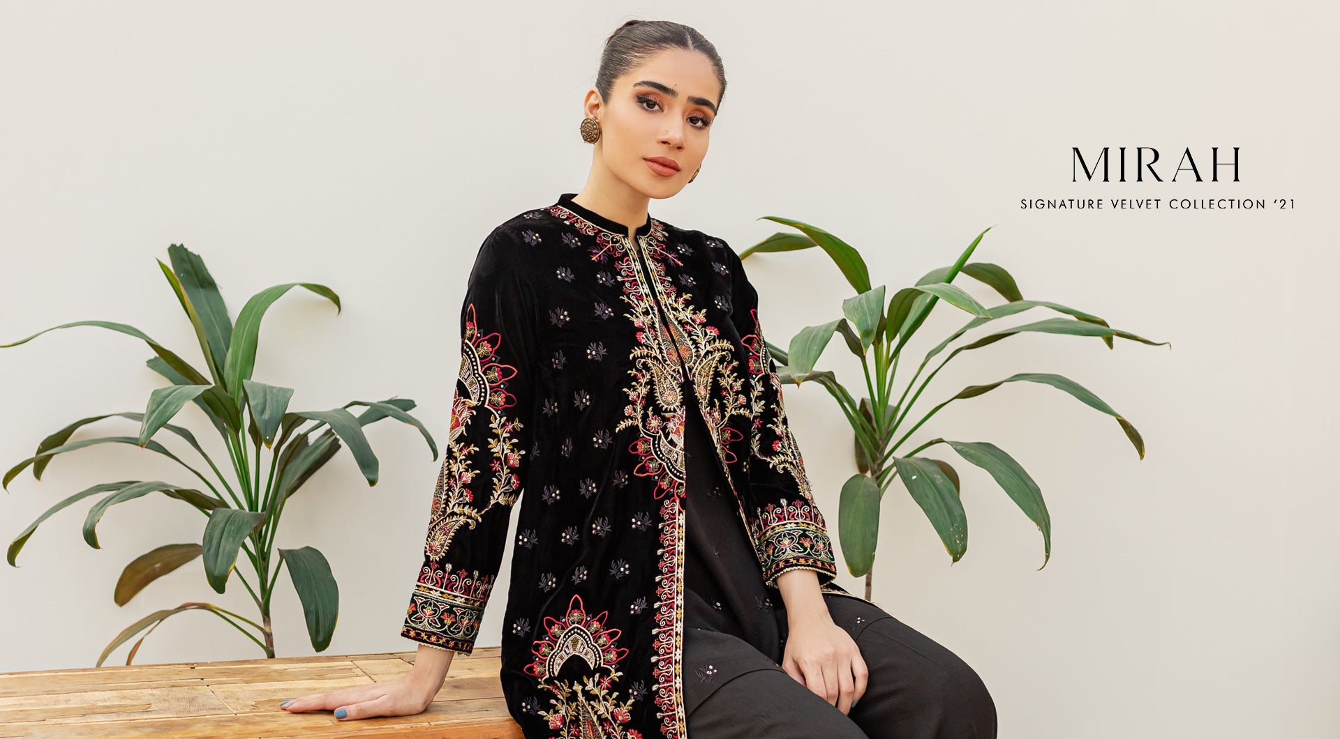 MIRAH SIGNATURE VELVET