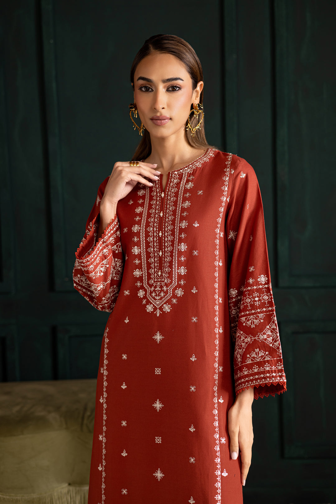 Rusty Dusty 2Pc - Embroidered Khaddar Dress