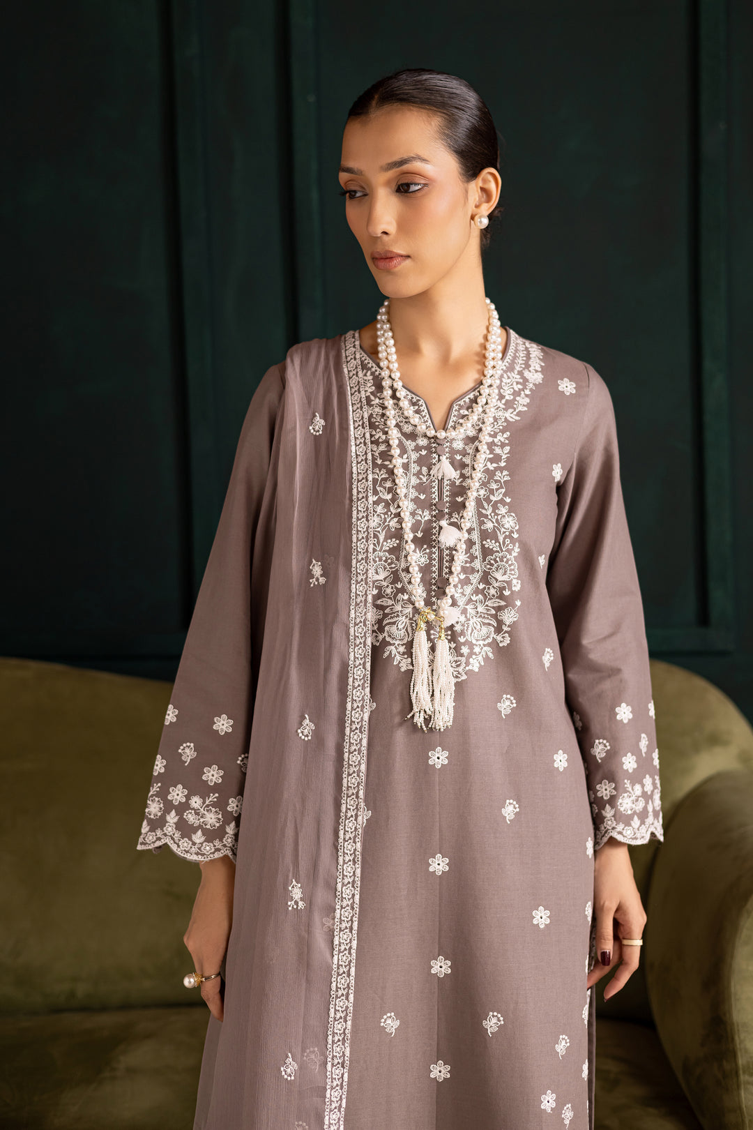 Grey 3Pc - Embroidered Khaddar Dress