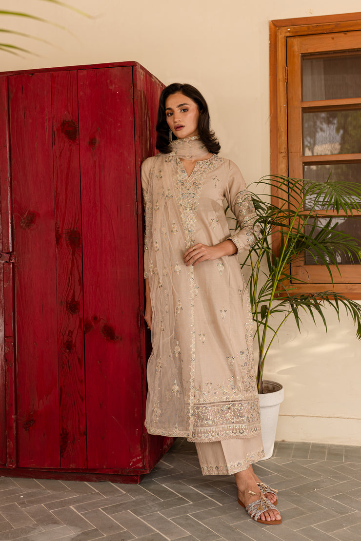 Kashaa 3Pc - Embroidered Khaddar Dress - BATIK