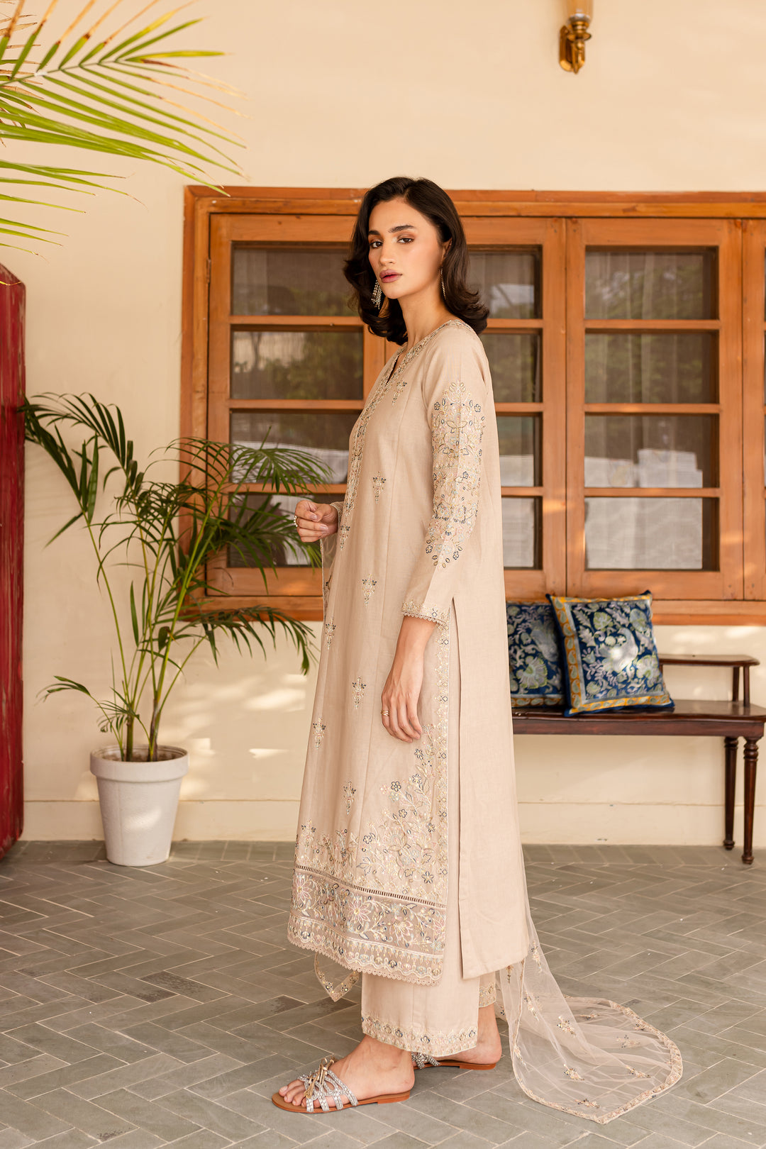 Kashaa 3Pc - Embroidered Khaddar Dress - BATIK