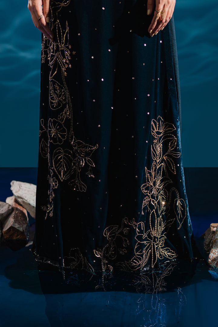 Vita 2Pc - Formal Velvet Maxi - BATIK