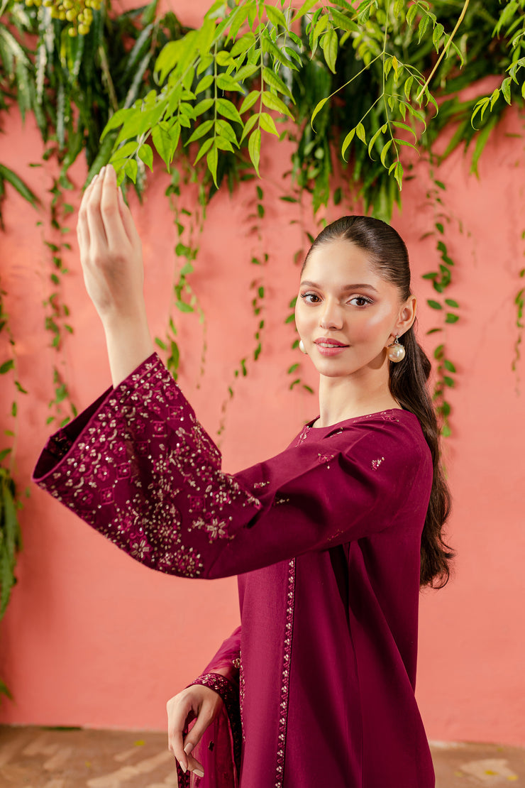 Sereia 3Pc - Embroidered Khaddar Dress - BATIK