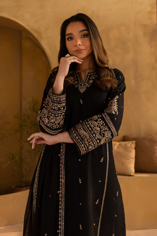 Davian 3Pc- Embroidered Khaddar Dress