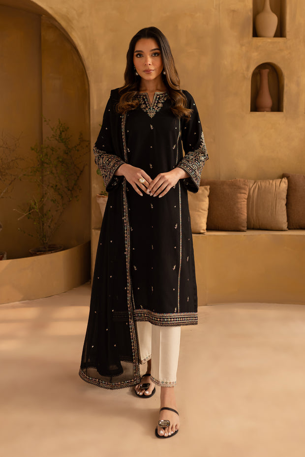 Davian 3Pc- Embroidered Khaddar Dress