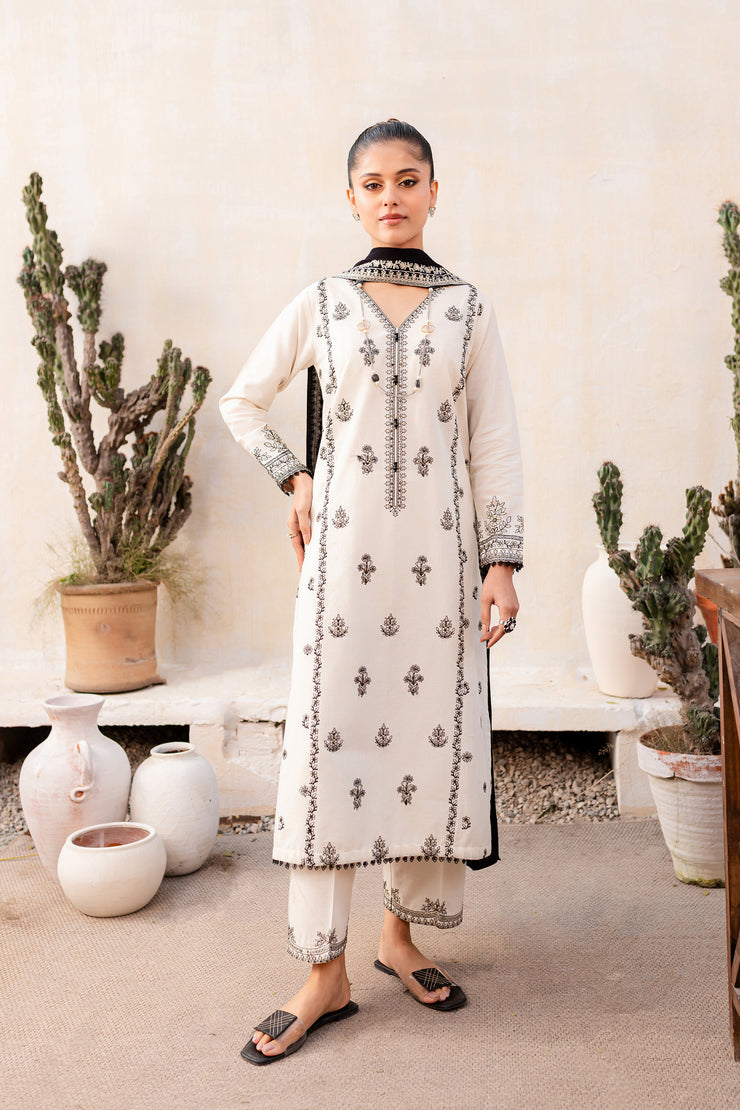 Ivoor 3Pc - Embroidered Khaddar Dress - BATIK