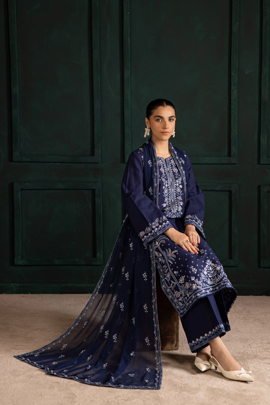 Adoro 3Pc - Embroidered Khaddar Dress