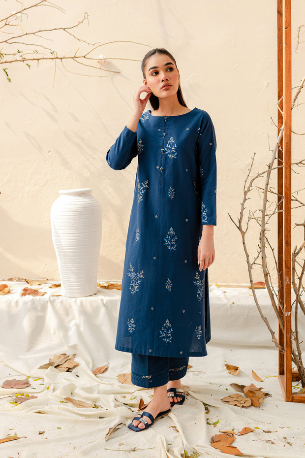 Pipier 2Pc - Embroidered Khaddar Dress - BATIK