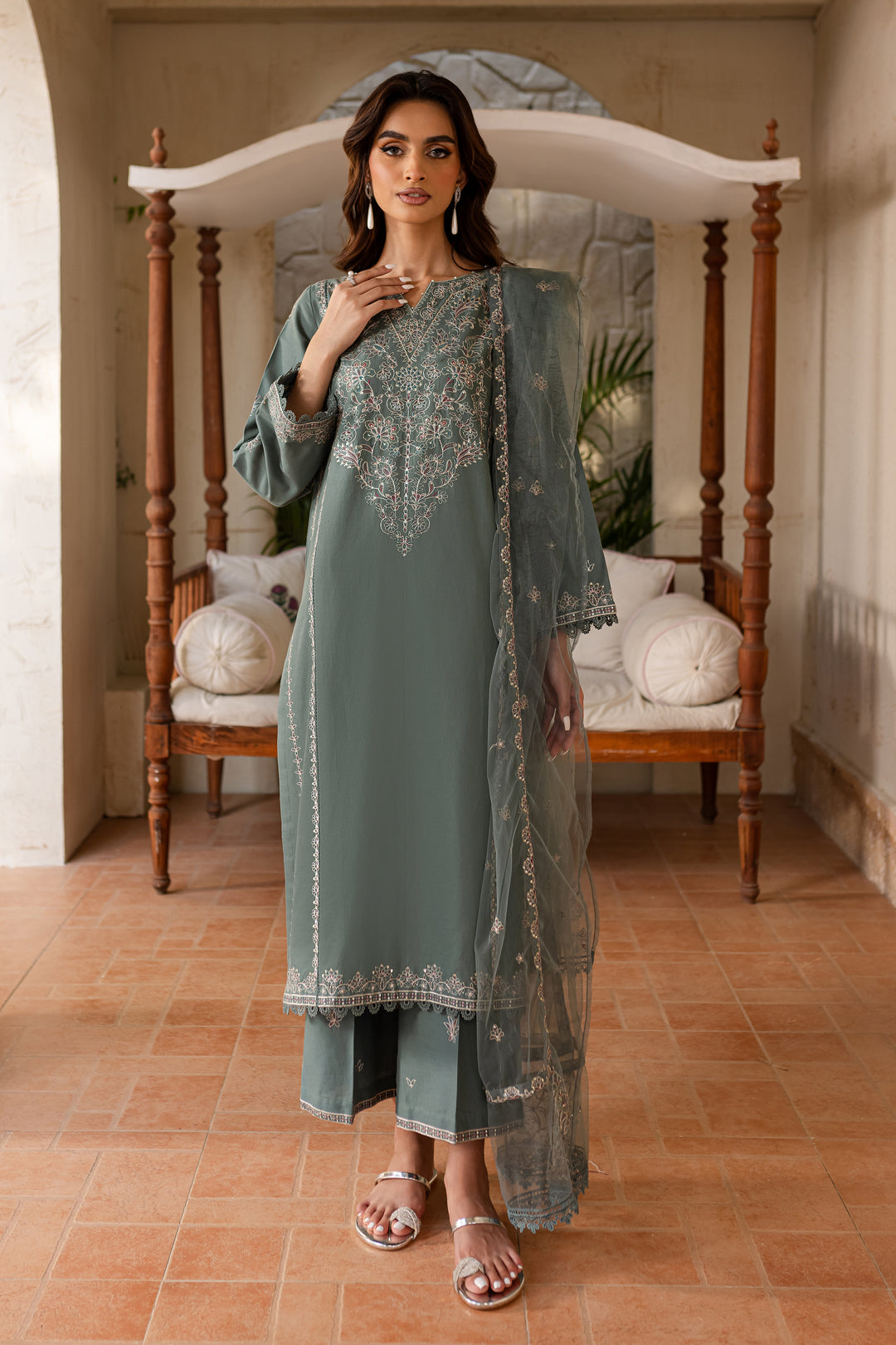 Nooraan 3Pc - Embroidered Khaddar Dress - BATIK