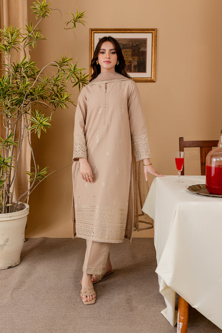 Aaira 3Pc - Embroidered Khaddar Dress - BATIK