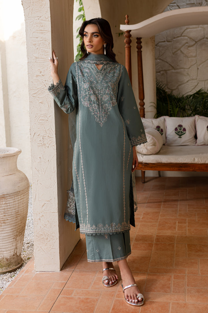 Nooraan 3Pc - Embroidered Khaddar Dress - BATIK