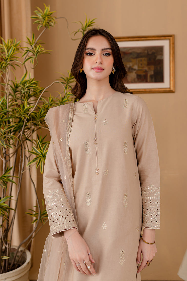 Aaira 3Pc - Embroidered Khaddar Dress - BATIK