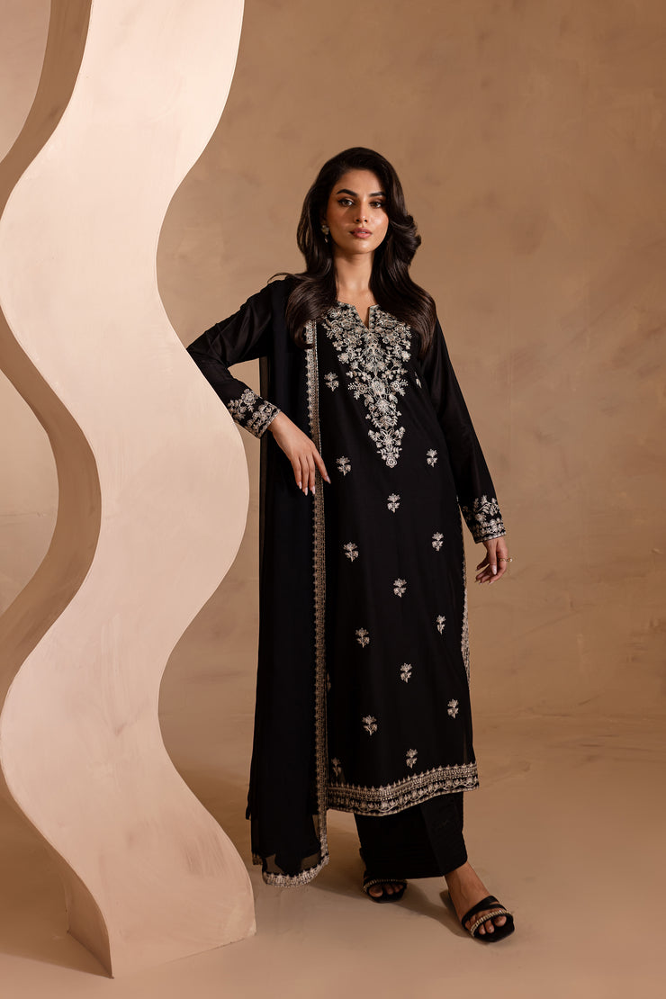 Valak 3Pc - Embroidered Lawn Dress - BATIK