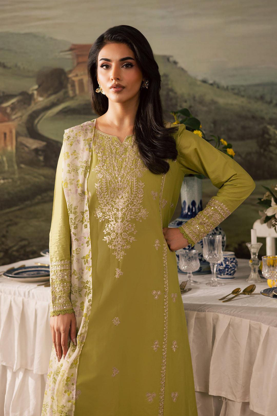 Malbus 3Pc - Embroidered Lawn Pret