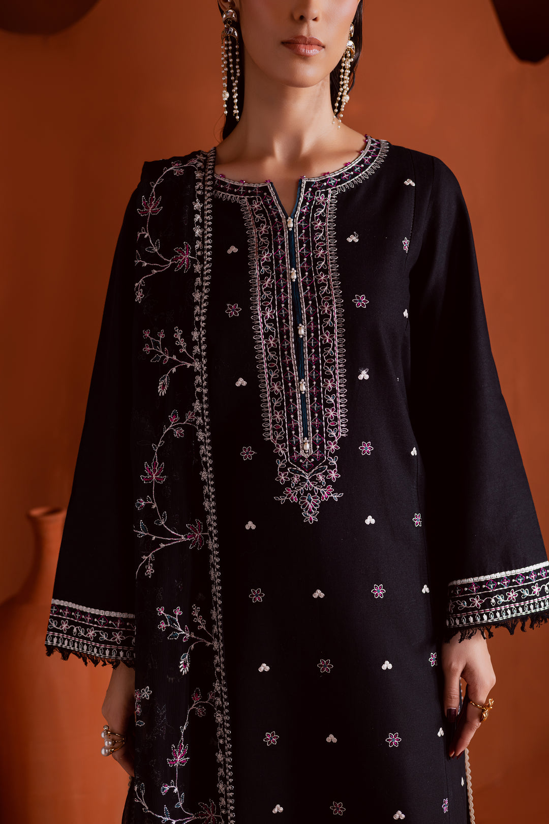 Noirline 3Pc - Embroidered Khaddar Dress