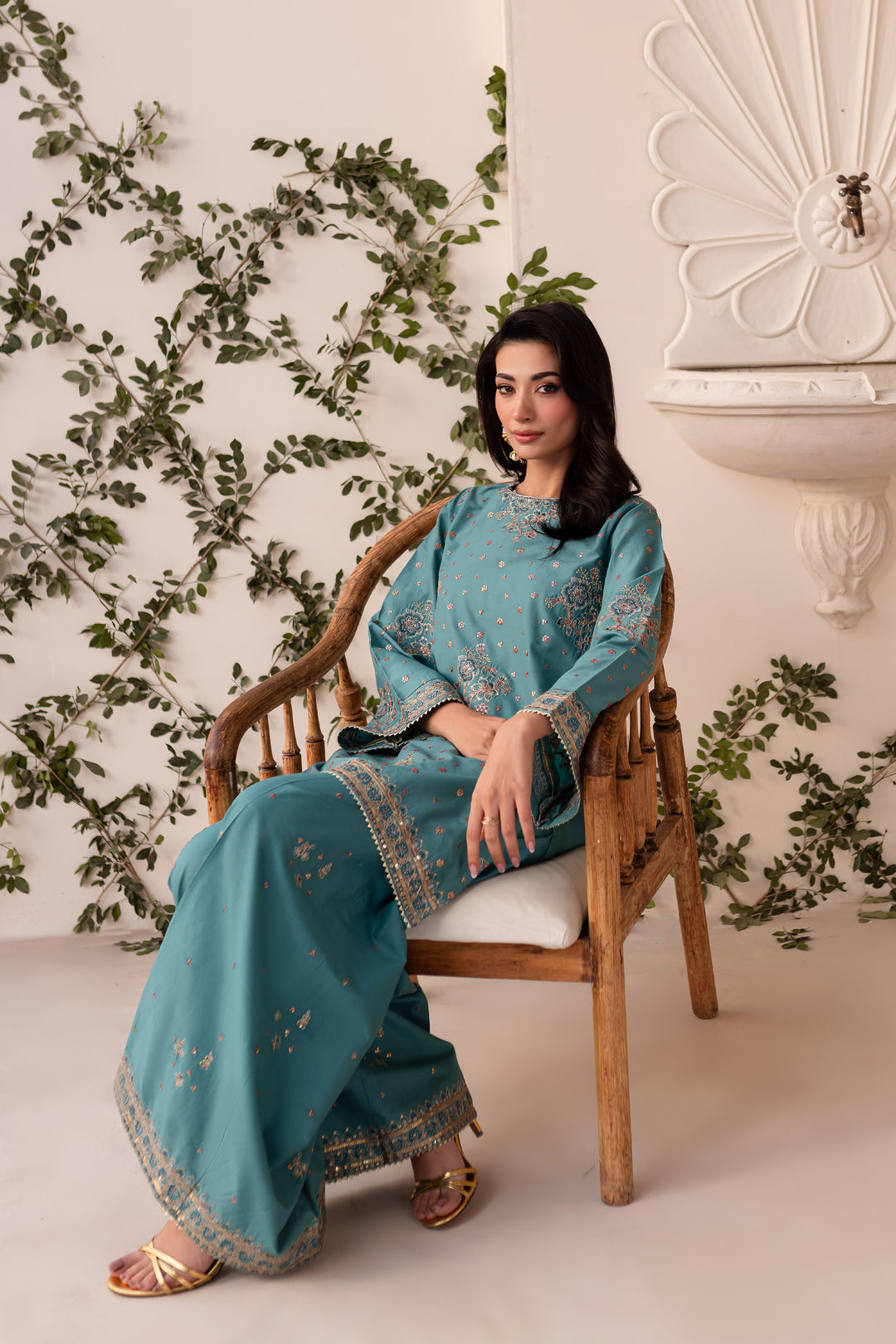 Robbie 2Pc - Embroidered Sharara Pret