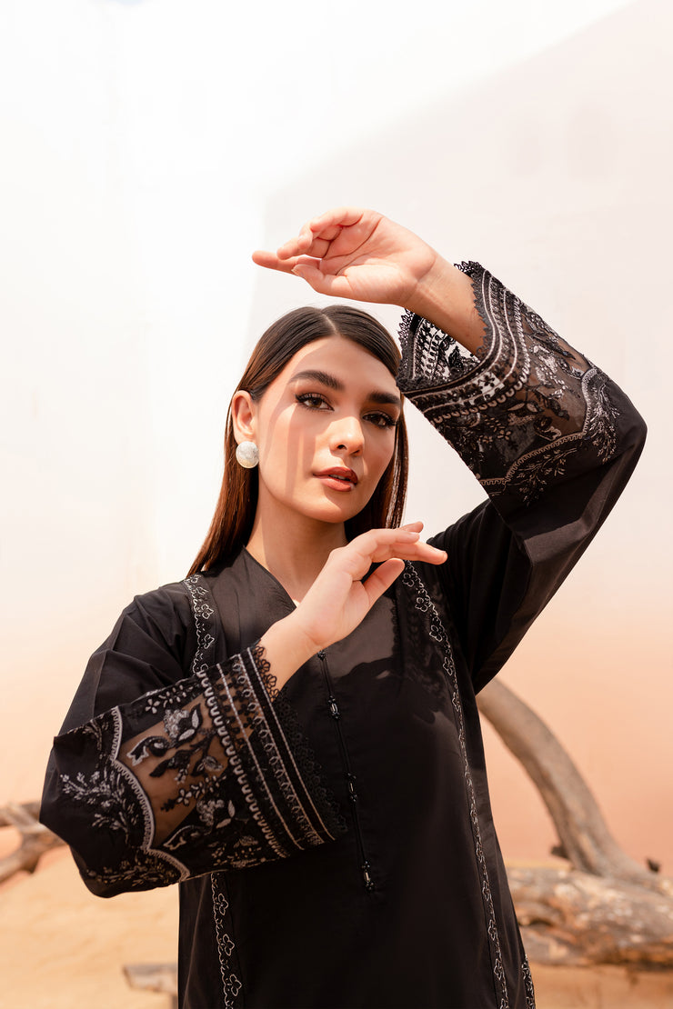 Pale Black 2Pc - BATIK