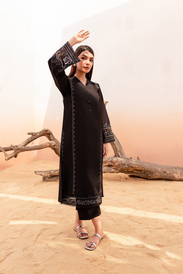 Pale Black 2Pc - BATIK
