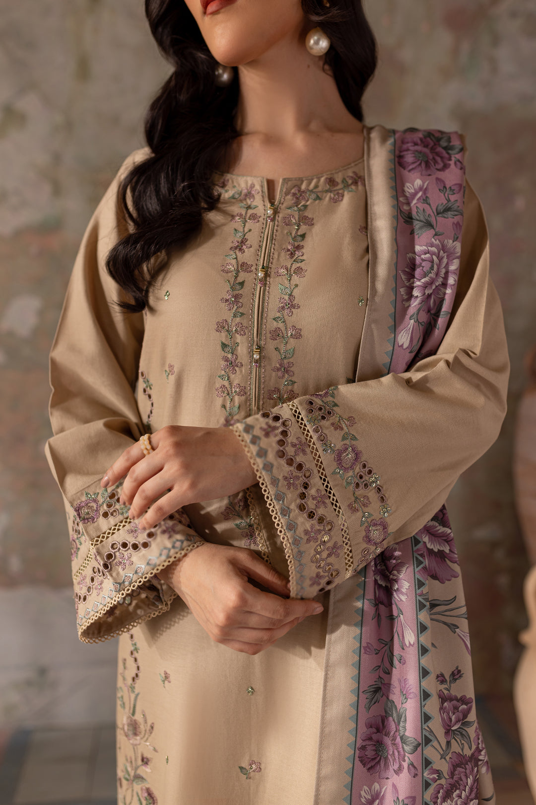 Beige Peel 3Pc - Embroidered Khaddar Dress - BATIK