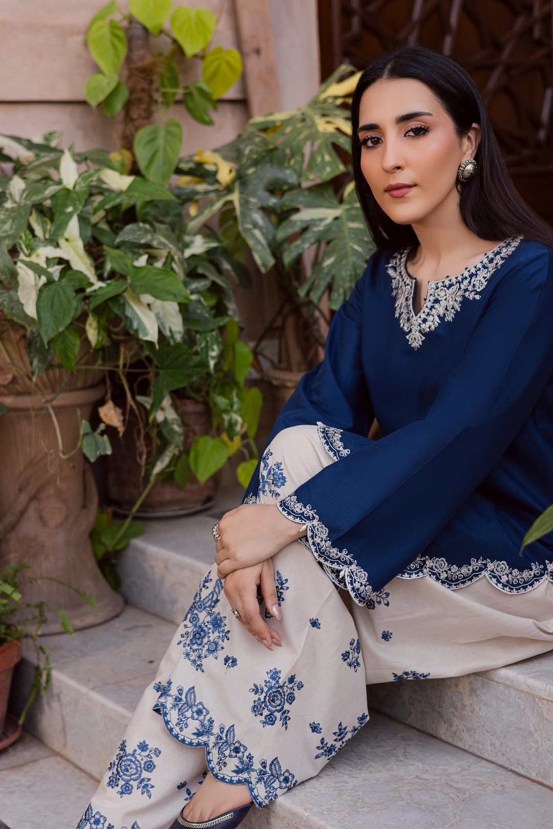 Jeno 2Pc - Embroidered Khaddar Dress