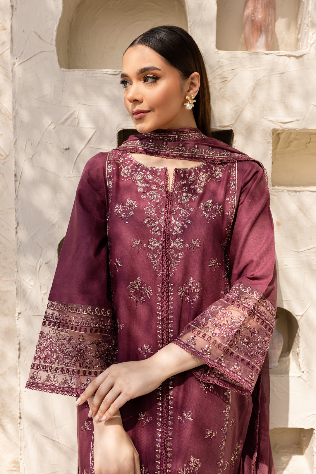 Mauve Paragon 3Pc - Embroidered Khaddar Dress - BATIK