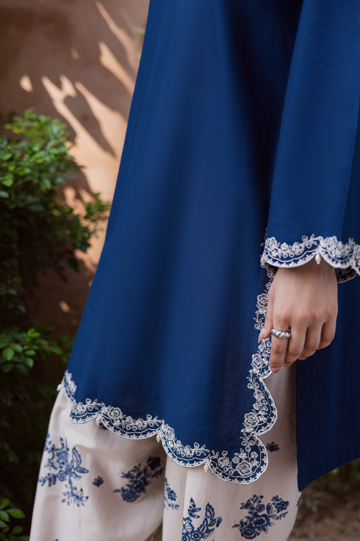 Jeno 2Pc - Embroidered Khaddar Dress