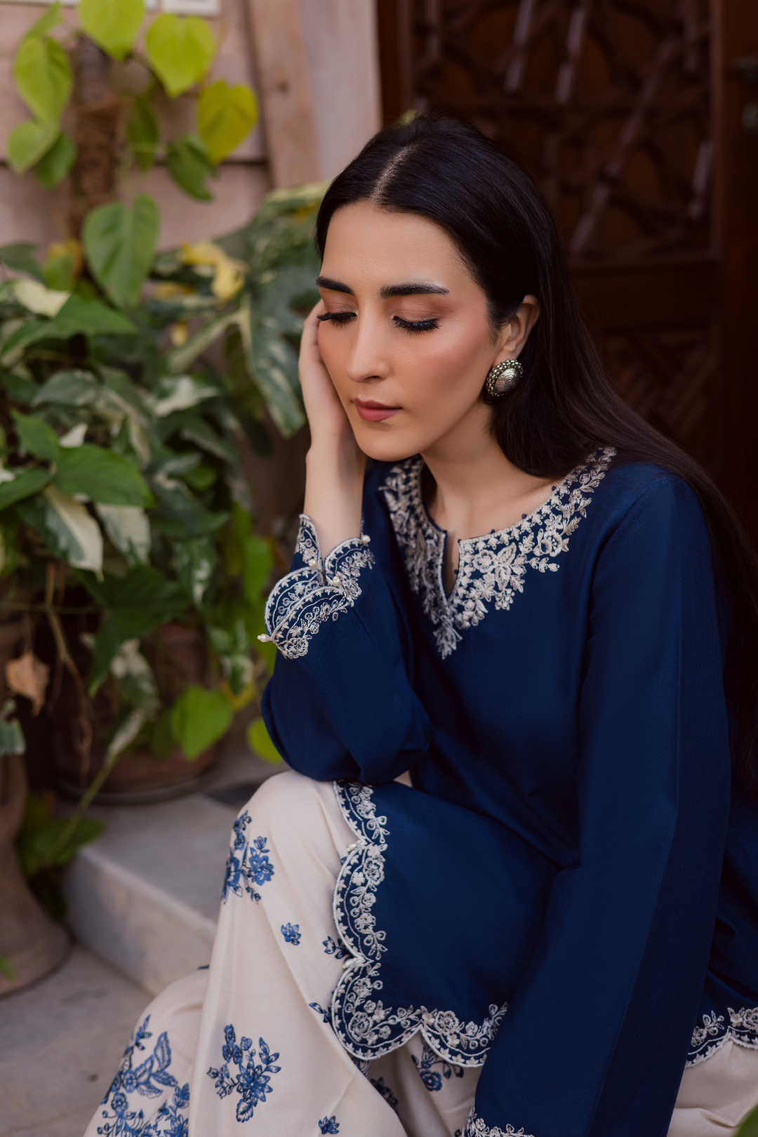 Jeno 2Pc - Embroidered Khaddar Dress