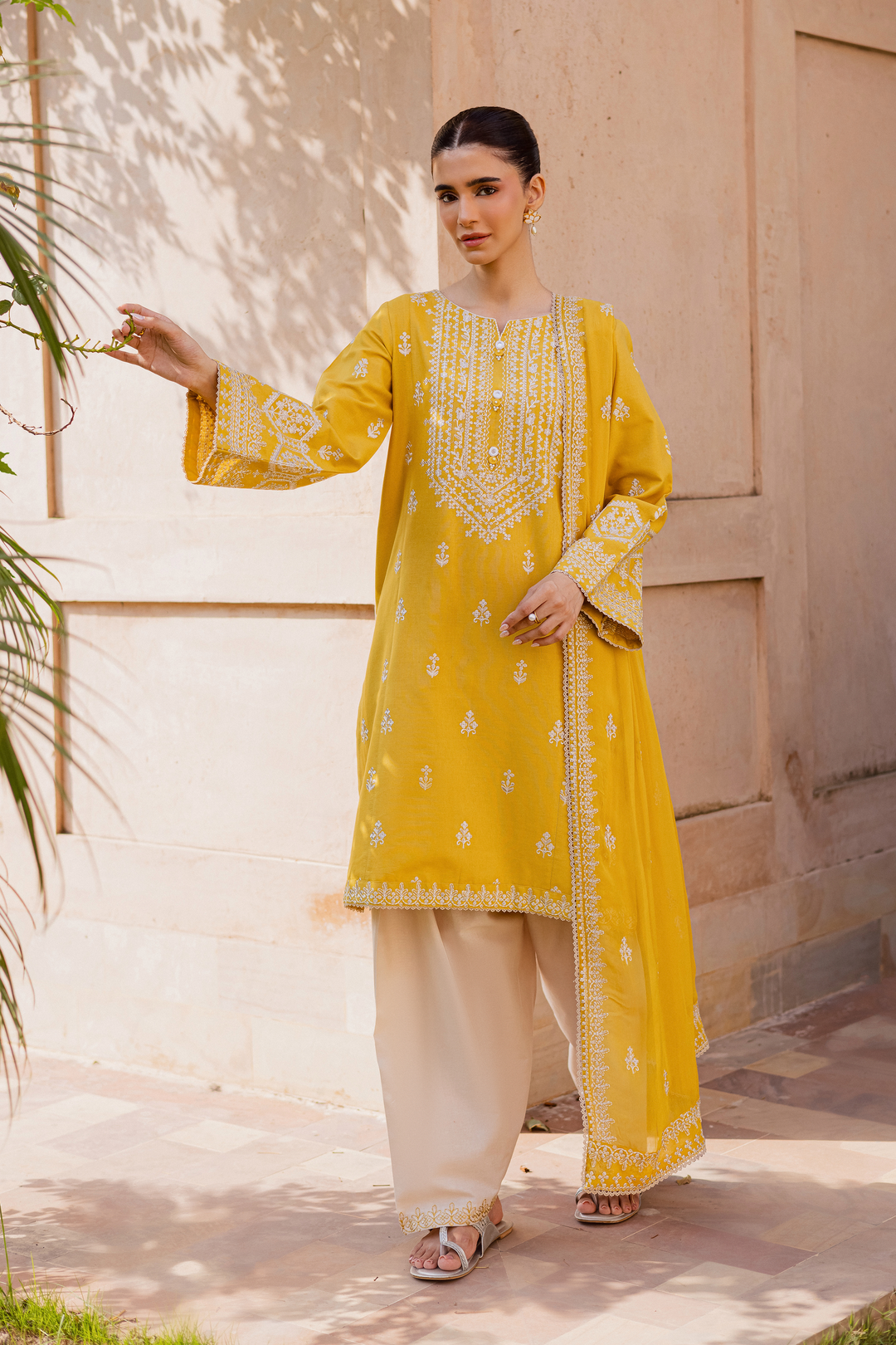 Lambo 3Pc - Embroidered Khaddar Dress