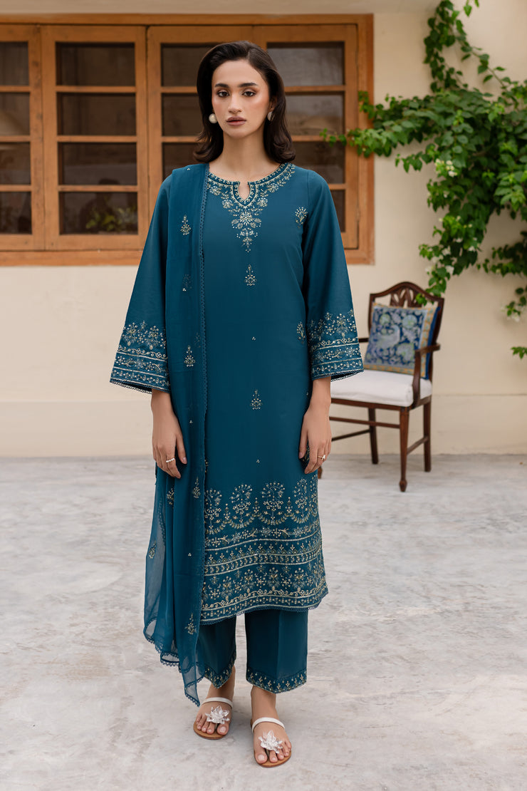 Brucie 3Pc - Embroidered Khaddar Dress - BATIK