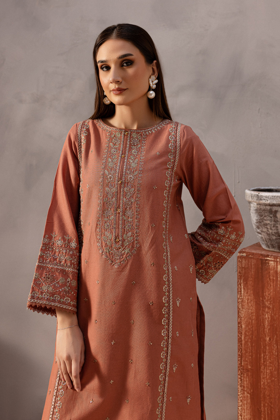 Note 2Pc - Embroidered Khaddar Dress - BATIK