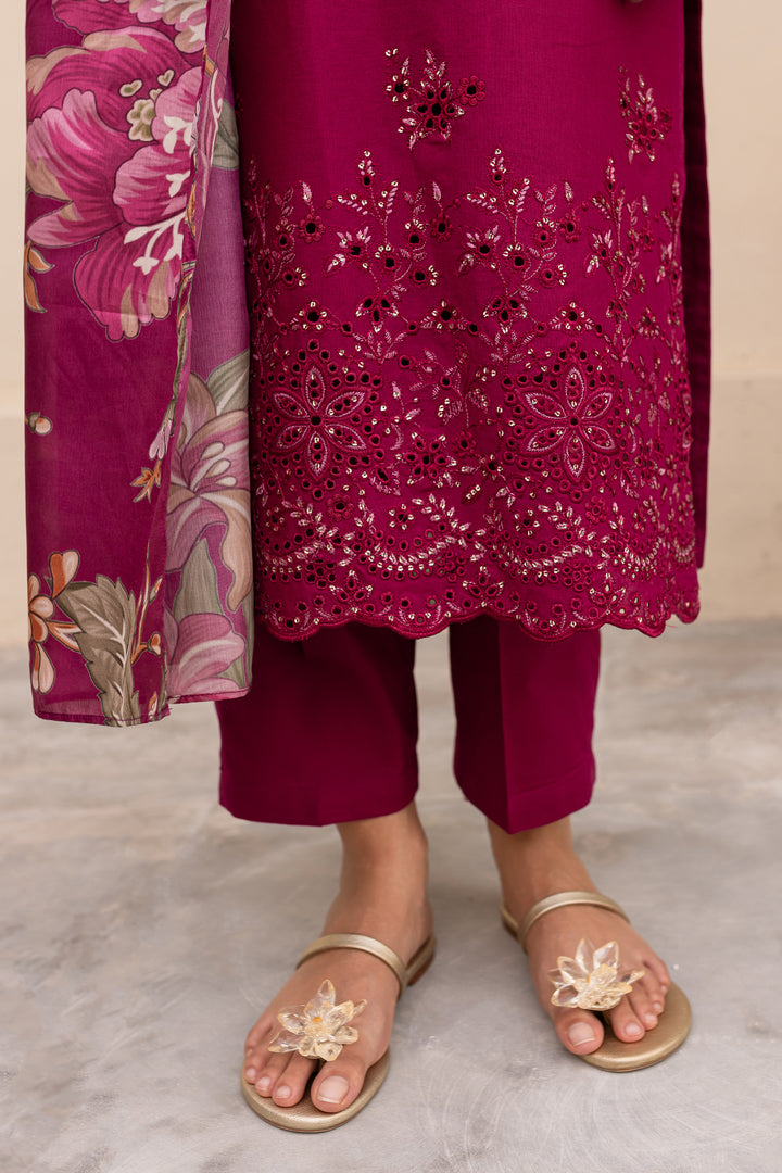 Lilas 3Pc - Embroidered Khaddar Dress - BATIK