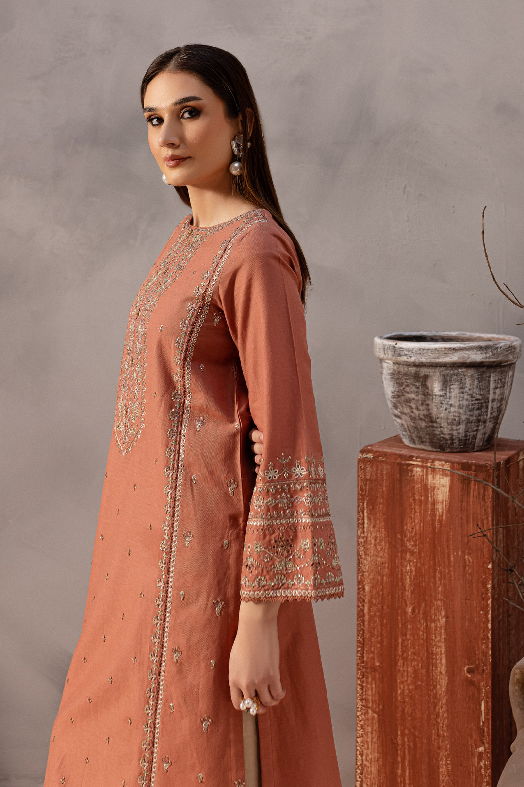 Note 2Pc - Embroidered Khaddar Dress - BATIK