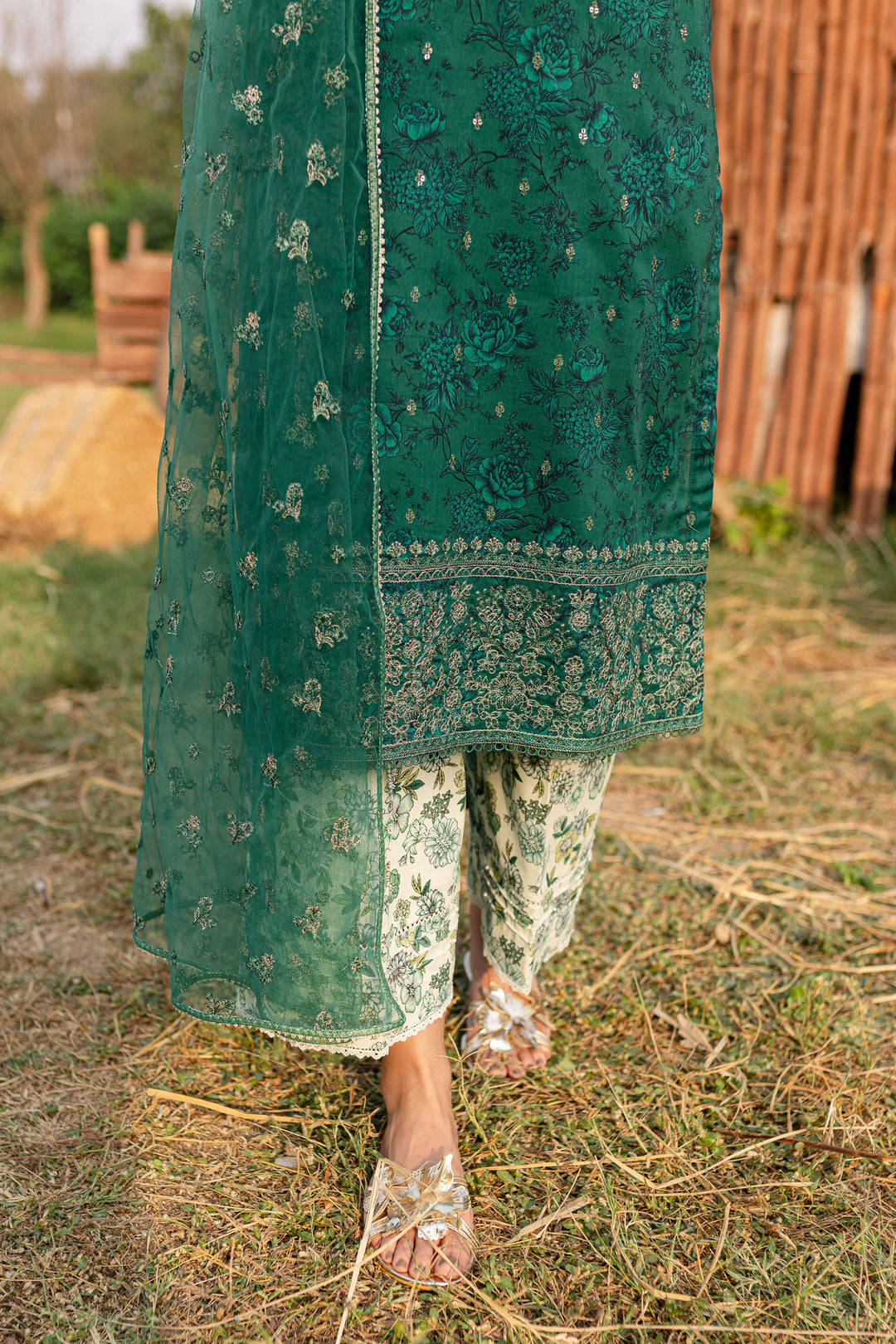 Stella 3Pc - Printed Khaddar Dress - BATIK