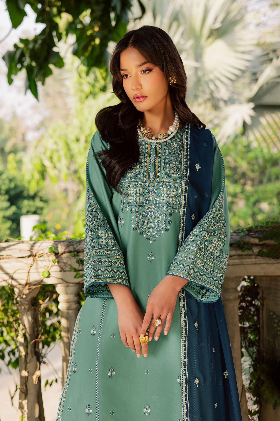Gridle 3Pc - Embroidered Khaddar Dress