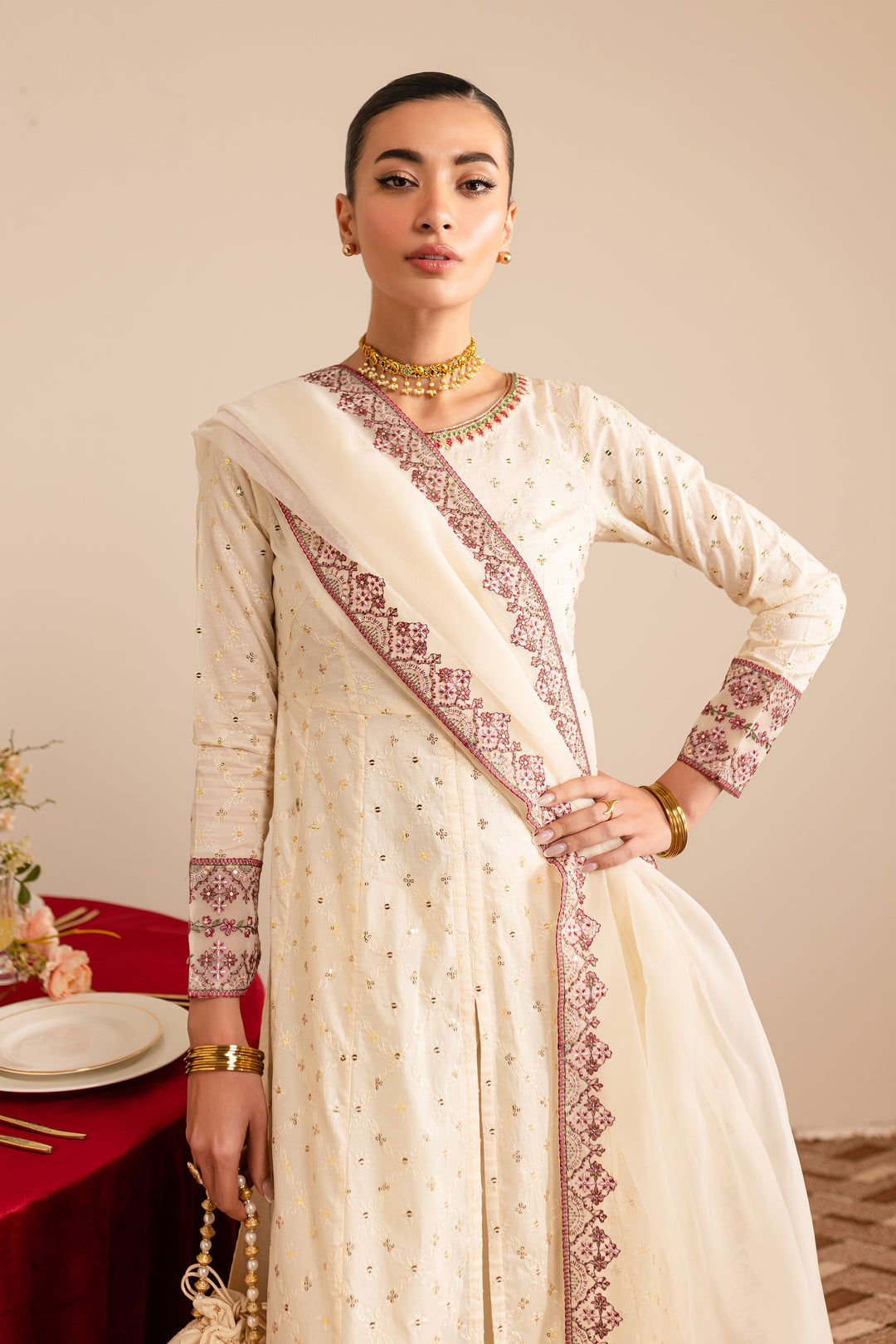 Sufaid 3Pc - Embroidered Luxe Pret