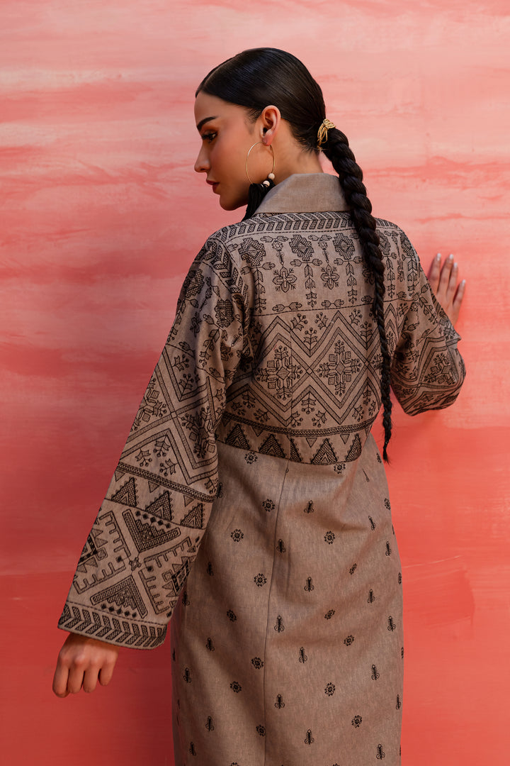 Zaavi 3Pc - Embroidered Karandi Dress - BATIK