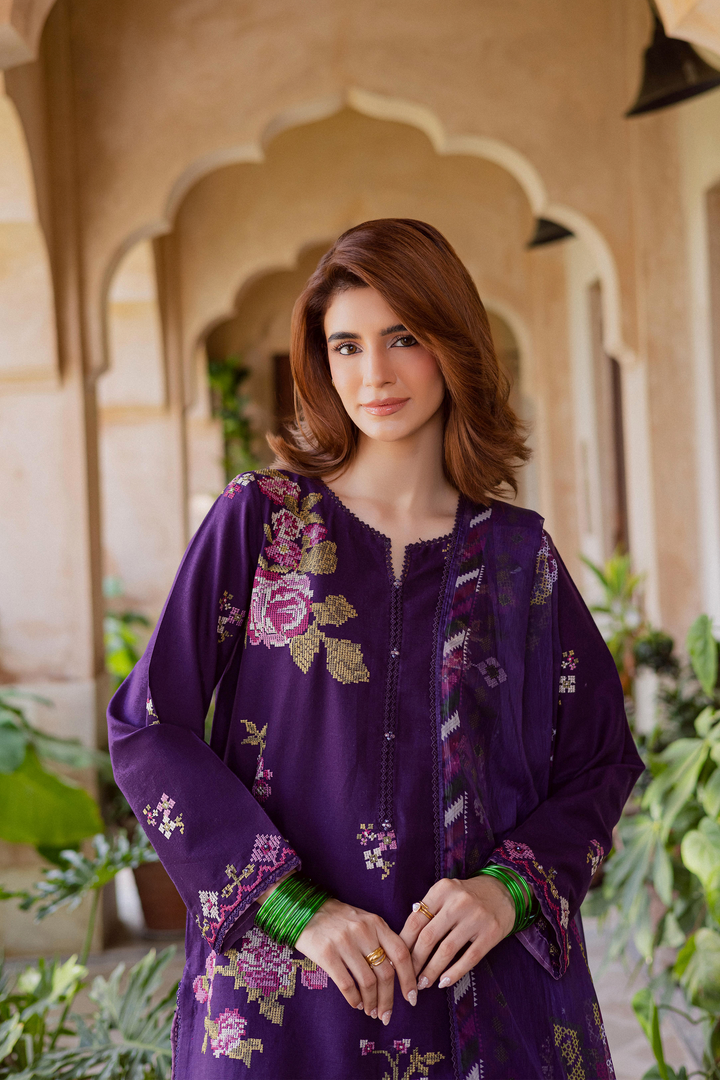 Nate Stitch 3Pc - Embroidered Khaddar Dress