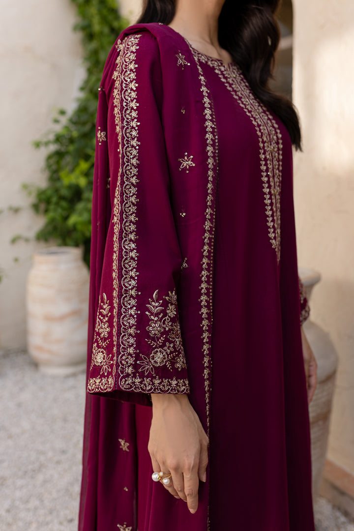 Saaya 3Pc - Embroidered Khaddar Dress - BATIK